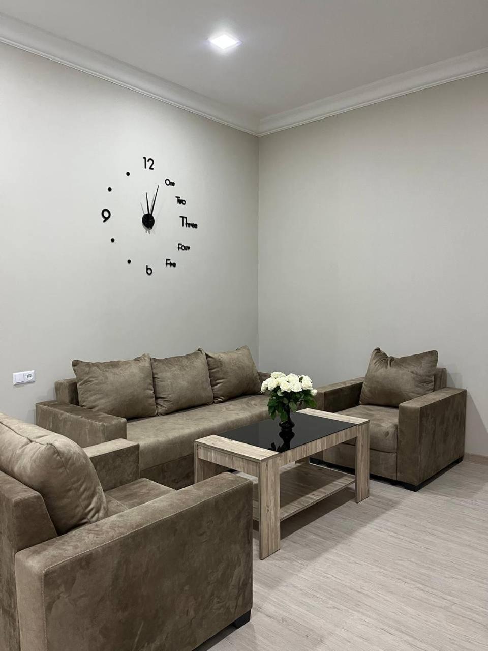 Appartement In יירבאן מראה חיצוני תמונה